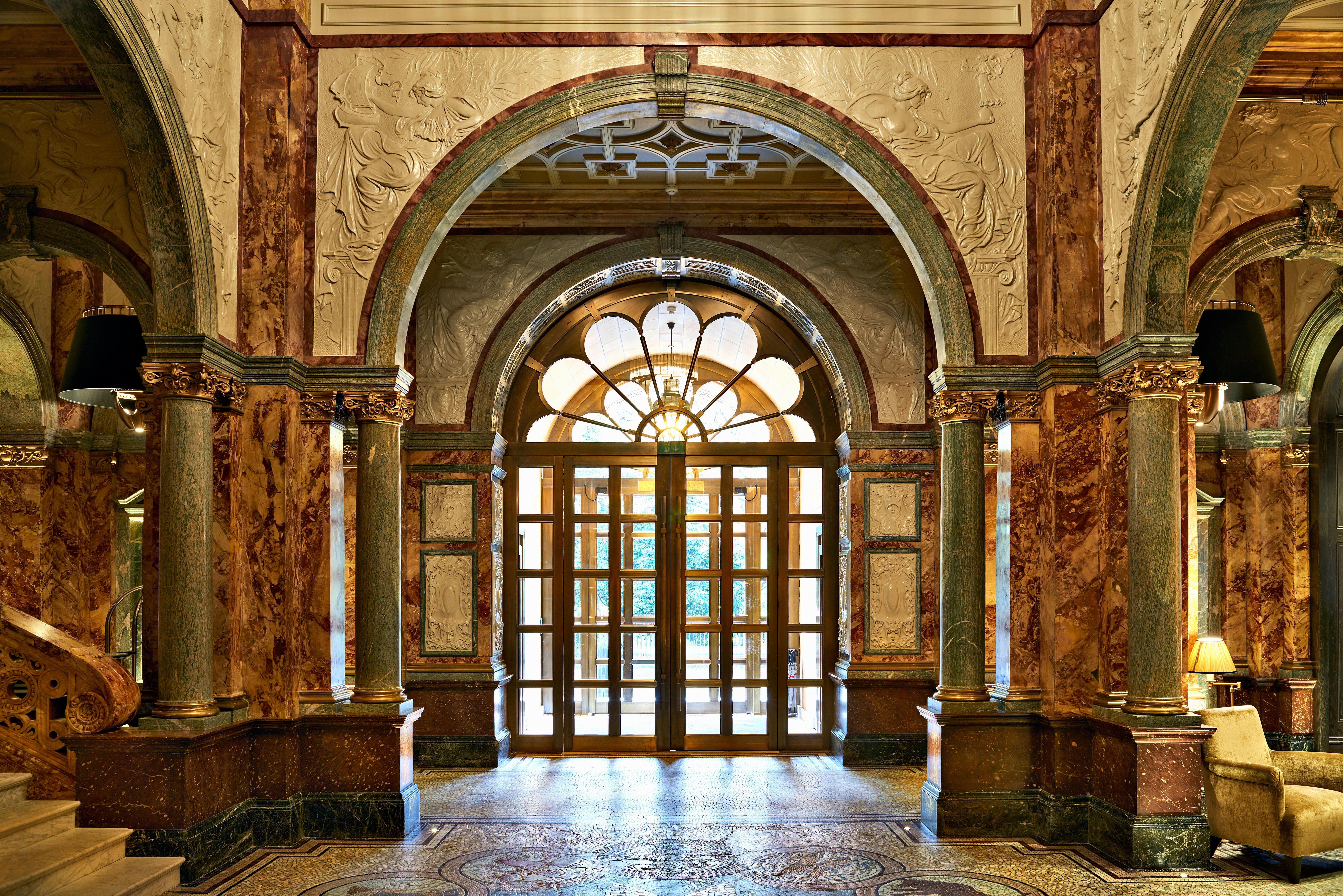 Hotel Kimpton - Fitzroy London By Ihg Esterno foto Entrance to the hotel