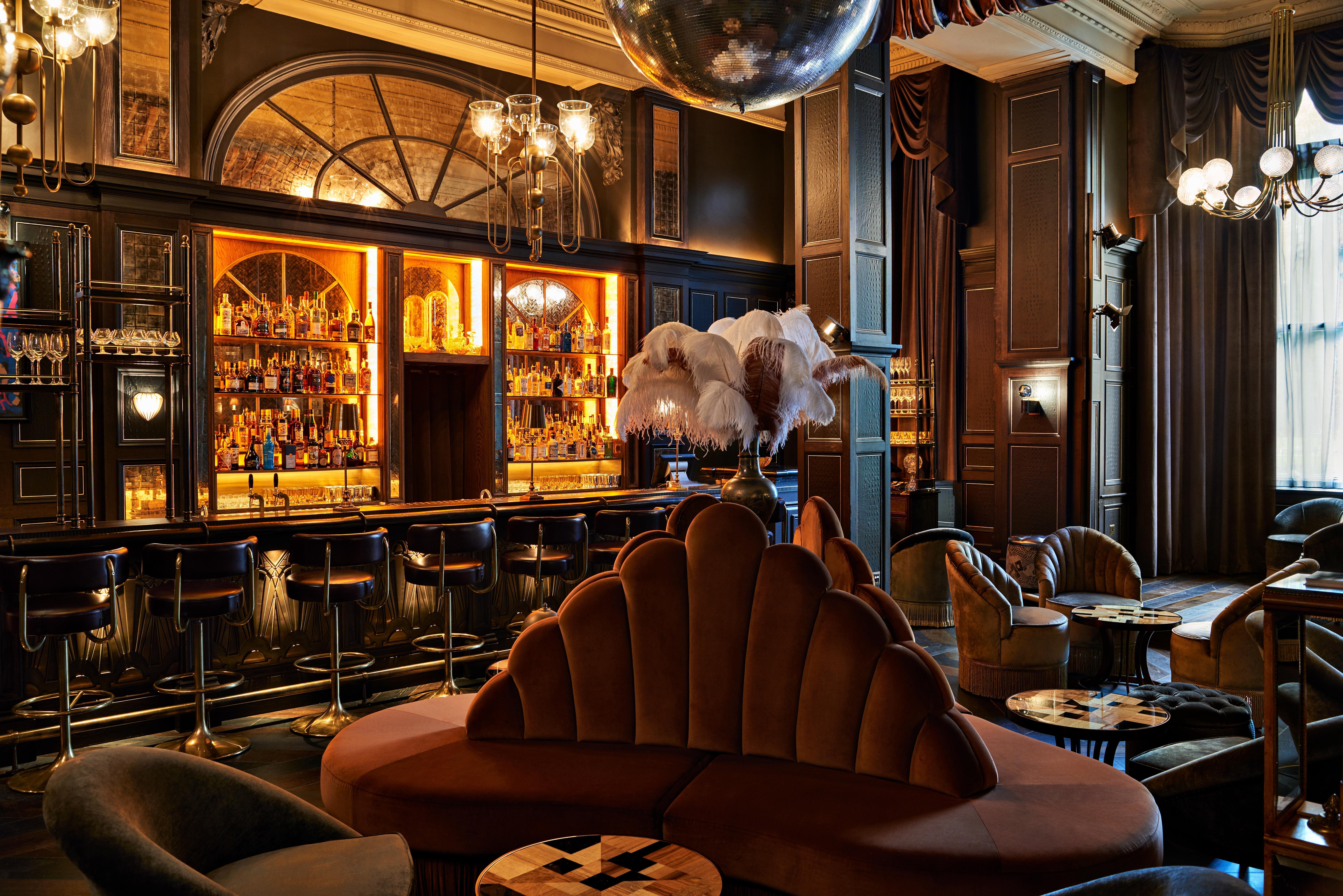 Hotel Kimpton - Fitzroy London By Ihg Esterno foto The bar at the Savoy